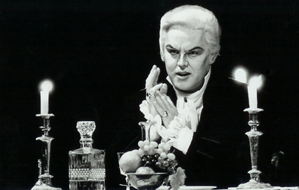 Anthony Michaels-Moore as Scarpia in <em>Tosca</em> at the Royal Opera House, Covent Garden, 1997
